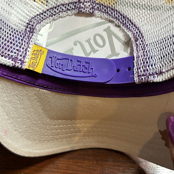 Von Dutch Trucker Hat NWT UNISEX - Picture 4 of 5